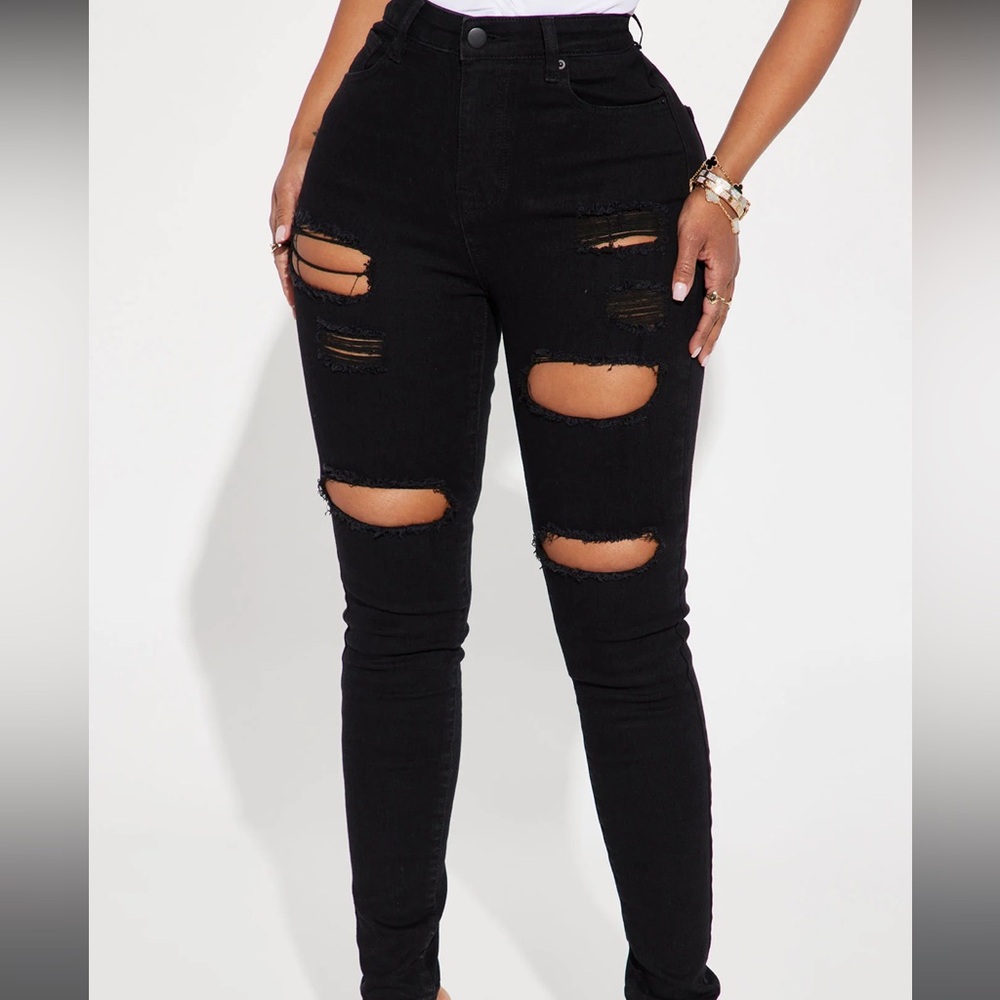 BRAND NEW Fashion Nova Black Jeans Ripped Skinny